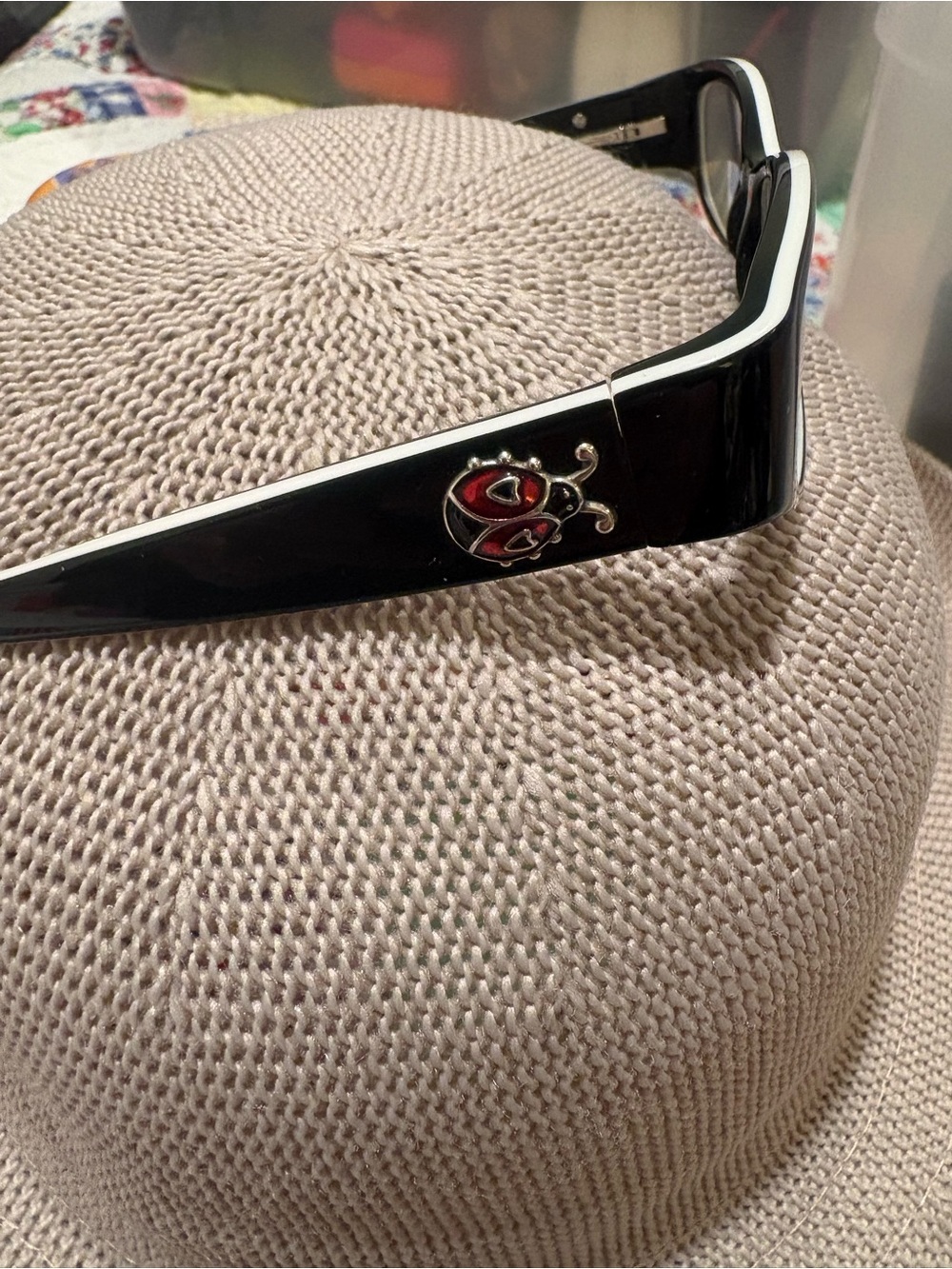 Brighton Black Arm with White , ladybug Logo , readers 1.5 - Picture 2 of 5